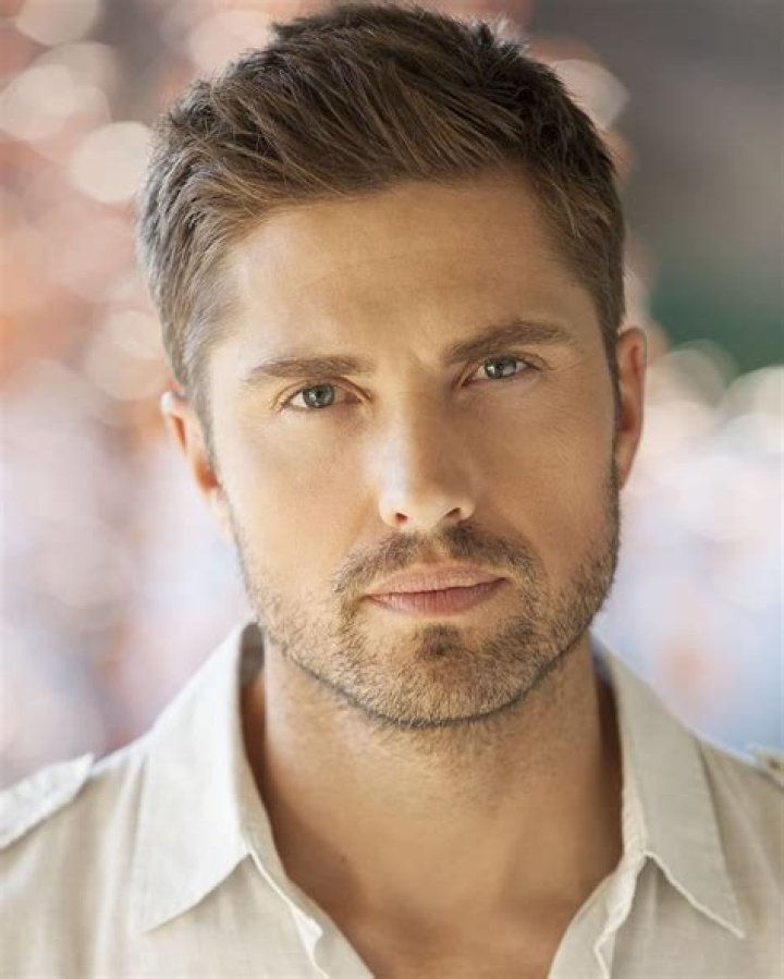 1000+ images about Eric Winter on Pinterest Eric winter, Actors and