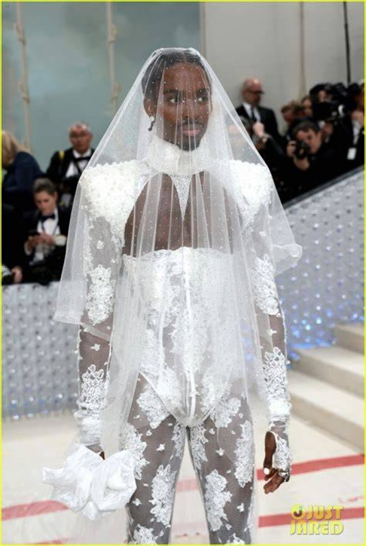 Alton Mason Dresses as Chanel Bride for Met Gala 2023 Photo 4927958
