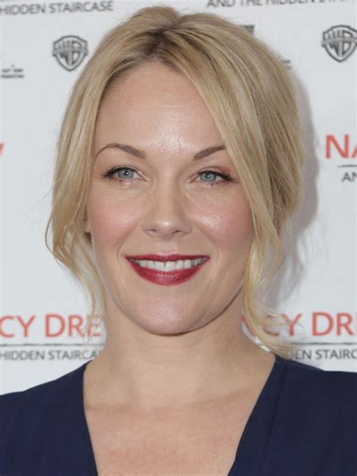 Andrea Anders About Entertainment.ie