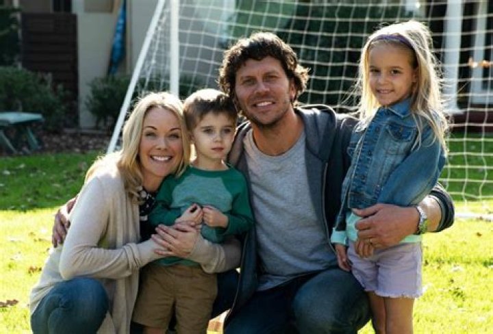 Andrea Anders Shares Lessons & Laughs from Vudu's Mr. Mom