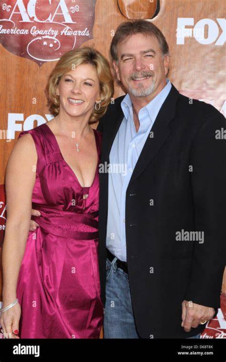 Bill Engvall and Gail Engvall Photos Photos American Country Awards