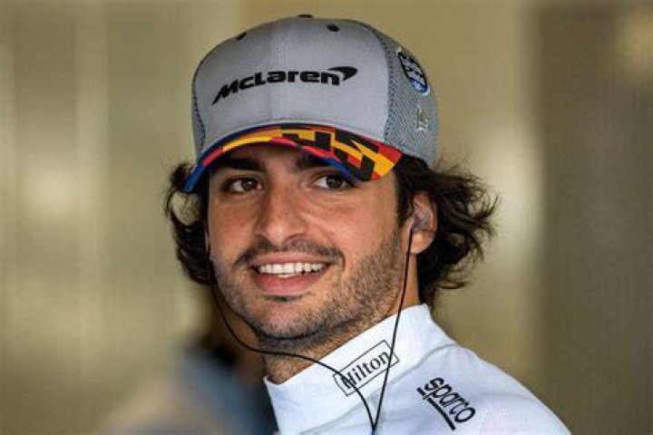 Carlos Sainz to succeed Sebastian Vettel at Ferrari on twoseason