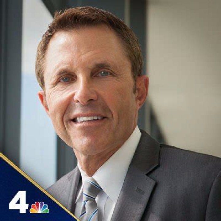 Chris J Gordon
