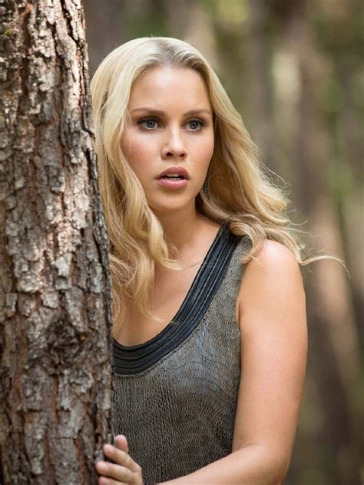 Claire Holt ‘The Vampire Diaries’ TV Series Season 4 Promo Photos