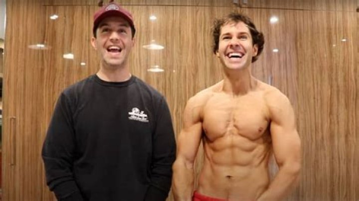 David Dobrik / David Dobrik Height, Weight, Age & Girlfriend The