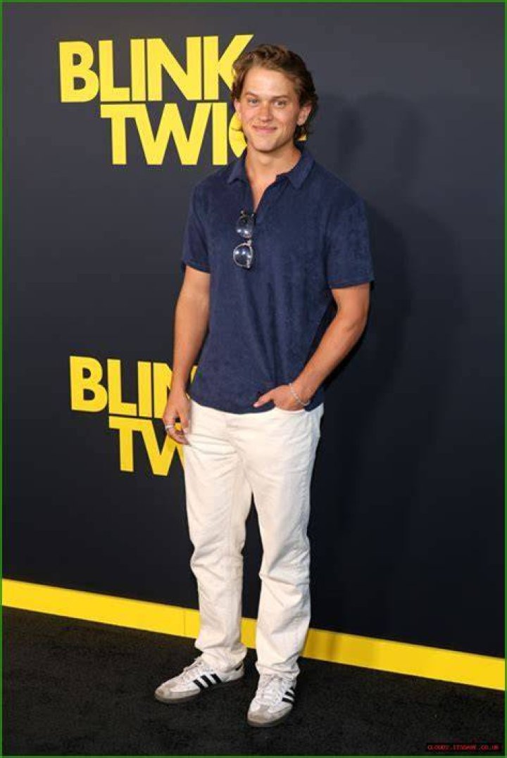 Deacon Reese Phillippe Bio Age, New Net Worth 2022