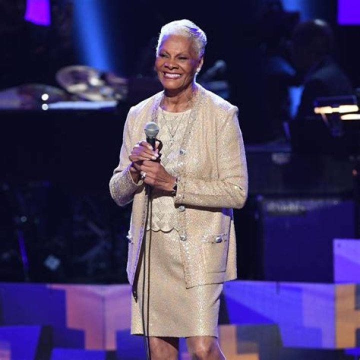 Dionne Warwick Bio, Age, Career, Nationality, Height, Facts