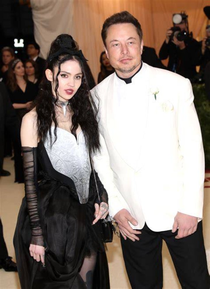 Elon Musk UNFOLLOWS baby mama Grimes sparking fan fears they’ve split