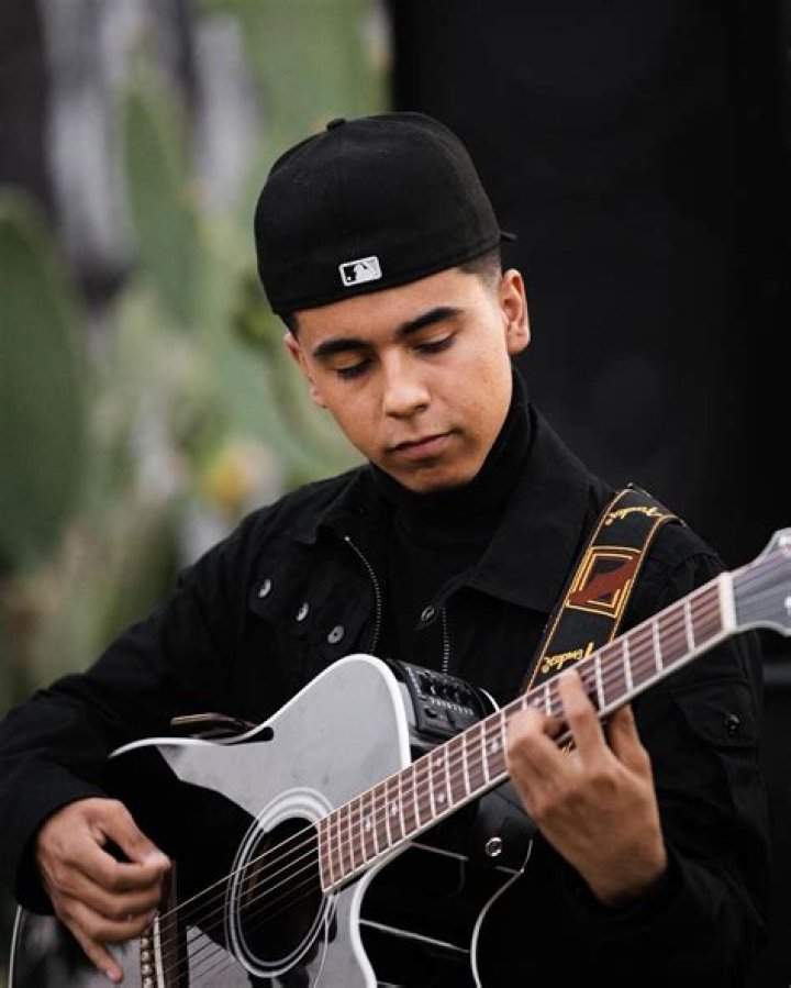Iván Cornejo Continues Teen Trend on Regional Mexican Albums Chart