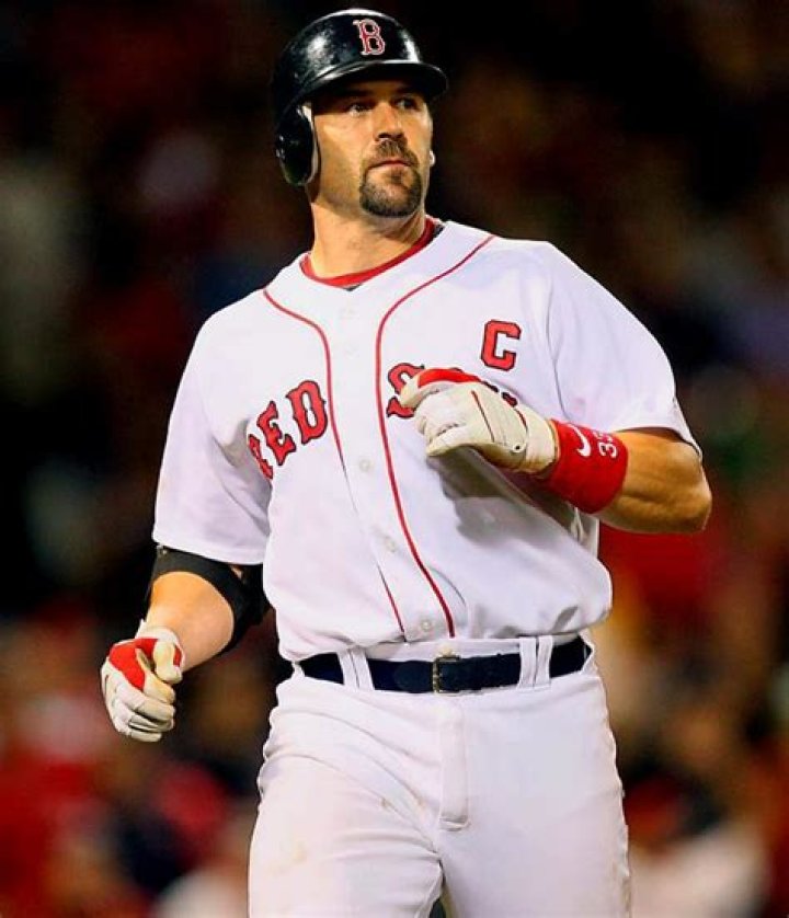 Jason Varitek's wife blasts Curt Schilling for Tim Wakefield cancer reveal