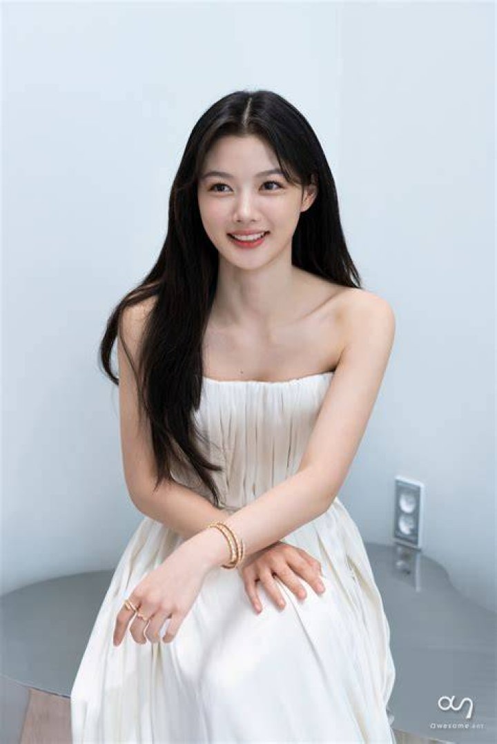 Kim Yoo Jung Net Worth 2021 How Wealthy is ‘Love In The Moonlight