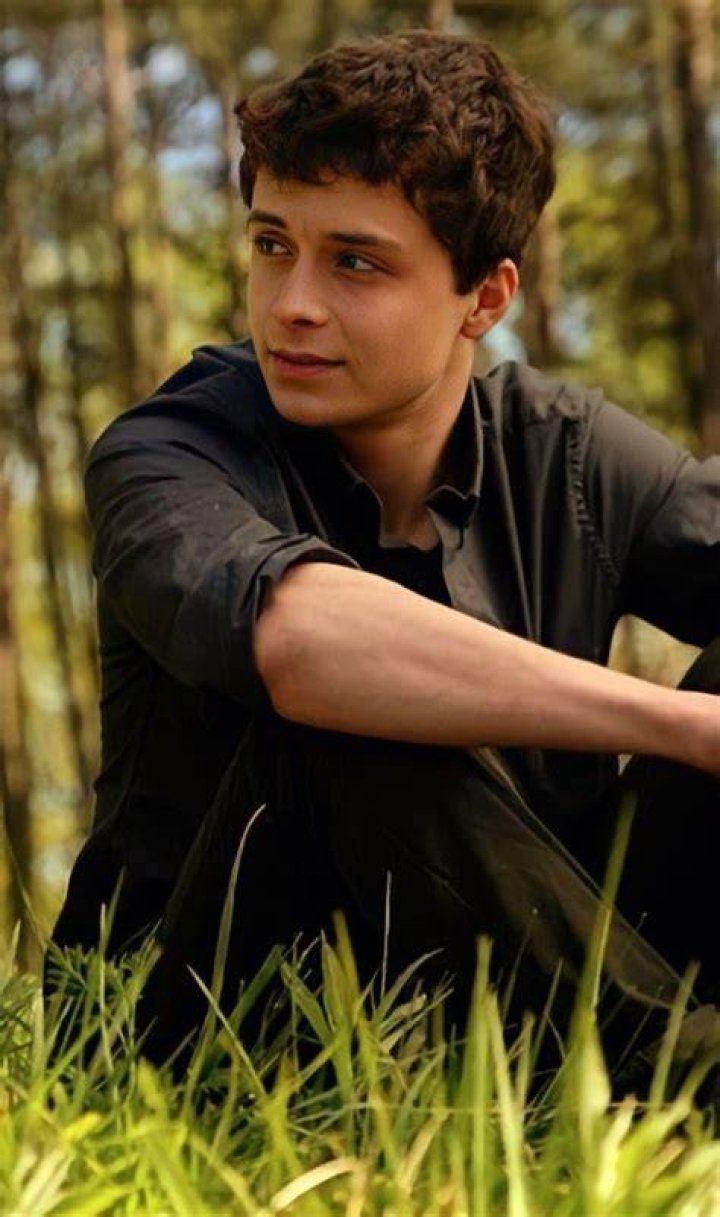 Lucas Jade Zumann's age, girlfriend, height, parents, career, profiles