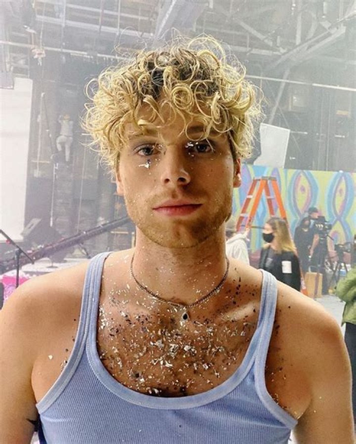 Luke Hemmings 5sos luke, Luke hemmings, Luke