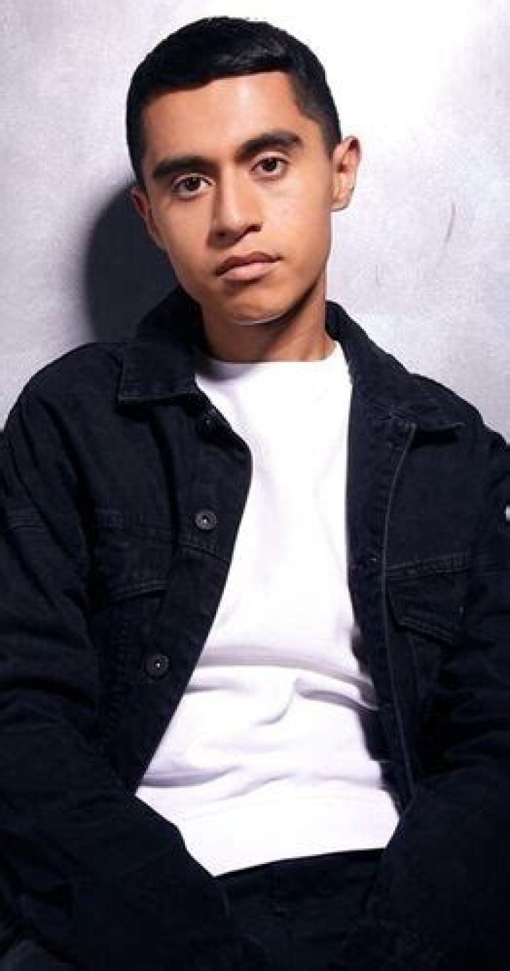On My Block Gilberto Ortiz Wiki, Biography, Age, Height, Net Worth