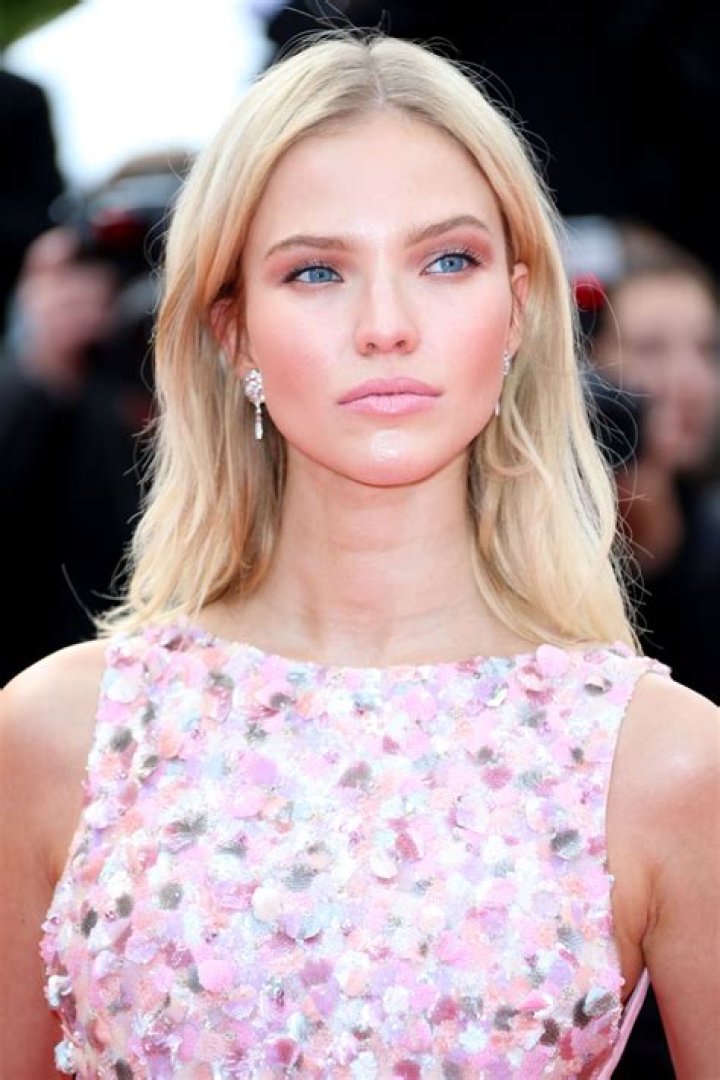 Sasha Luss Biography Facts, Childhood, Family Life & Achievements