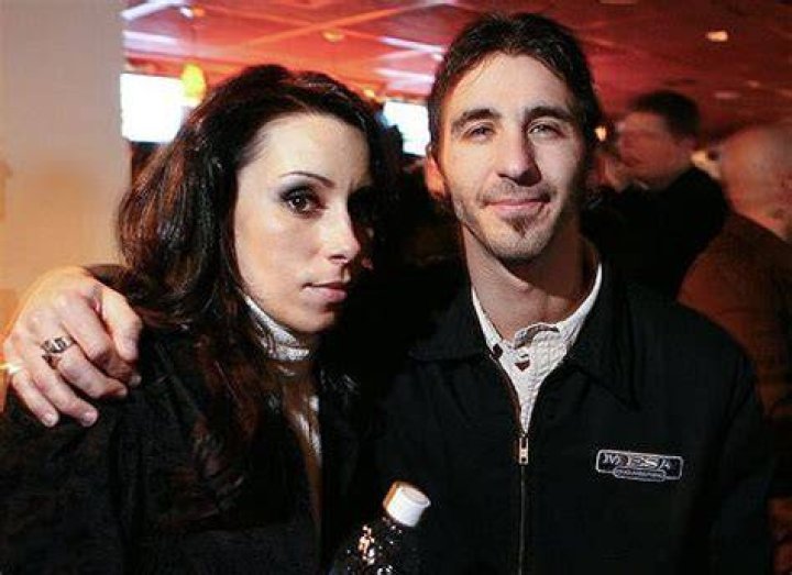 Sully Erna Wife, Daughter, Height, Net Worth, Age, Bio &raquo; Celebtap