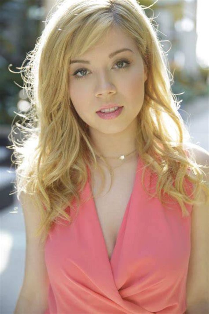 Unveiling Jeanette McCurdy's Transformative Journey In Hawaii