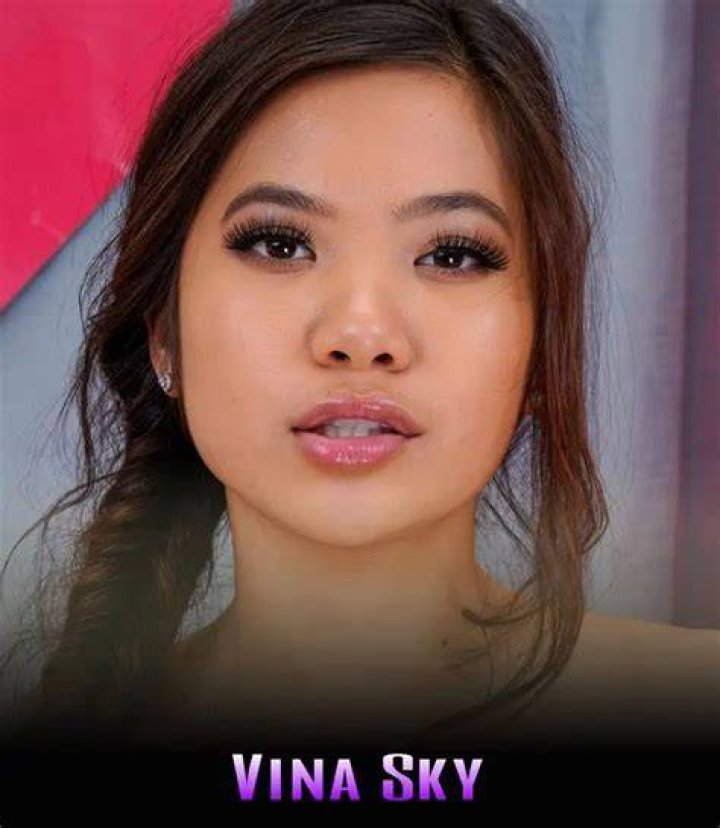Vina Sky Age, Height, Wiki, Net Worth, BF & Bio