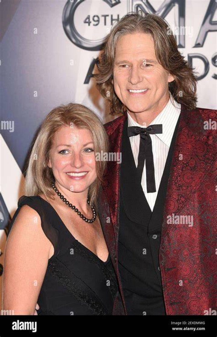 Who is Dean Phillips’s wife, Annalise Glick? NewsFinale